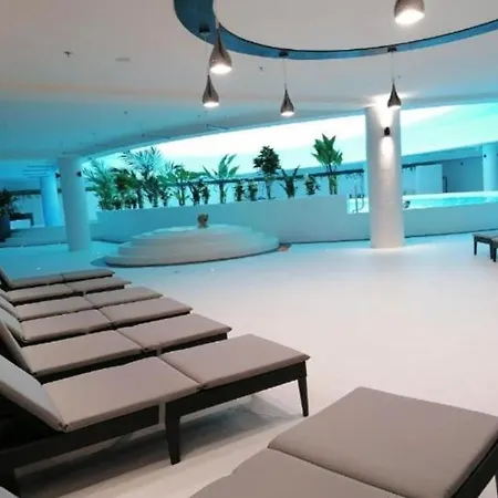 Apartament Gc Sun Club Pool Jacussi Sauna Spa